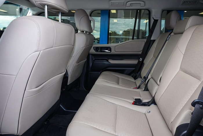 2025 Toyota Landcruiser Prado VX