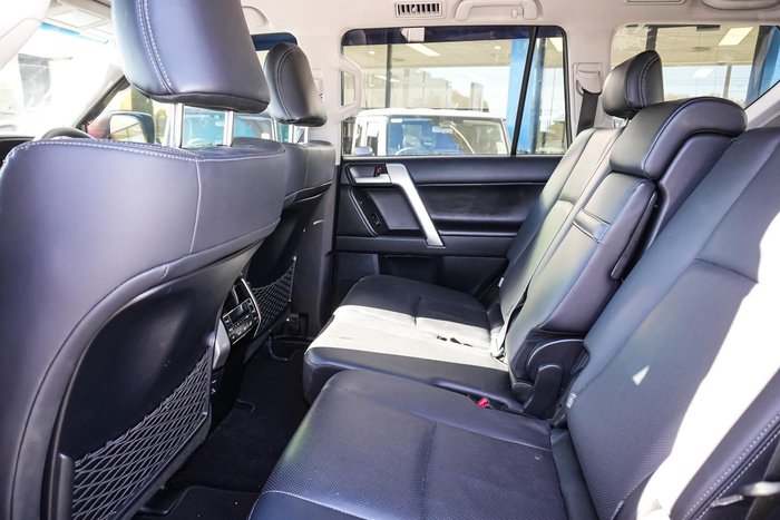 2023 Toyota Landcruiser Prado VX