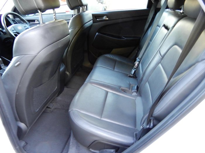 2016 Hyundai Tucson Active X TL Pure White