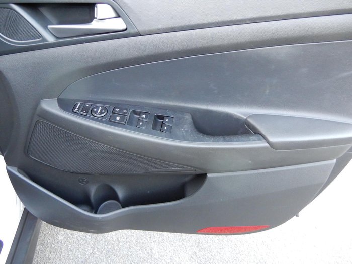 2016 Hyundai Tucson Active X TL Pure White