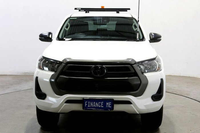 2023 Toyota Hilux SR