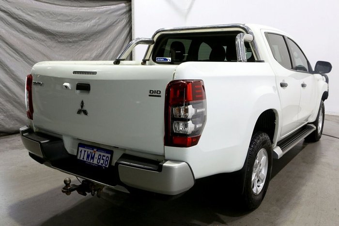 2021 Mitsubishi Triton GLX+