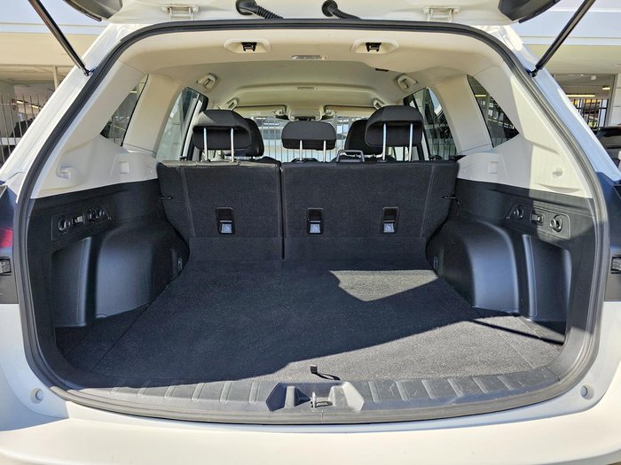 2025 Subaru Forester 2.5i-L S5 MY24 AWD Crystal White