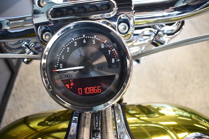 2013 HARLEY-DAVIDSON CVO BREAKOUT