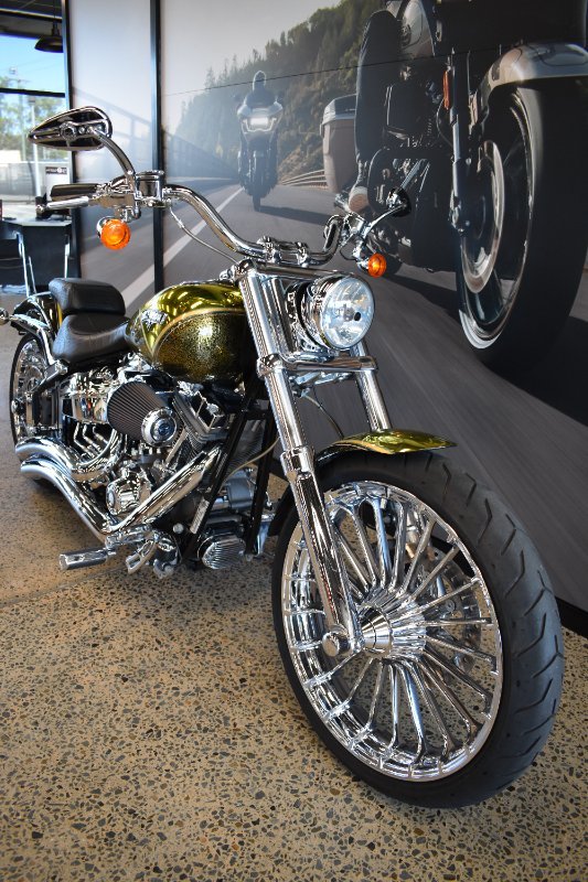 2013 HARLEY-DAVIDSON CVO BREAKOUT