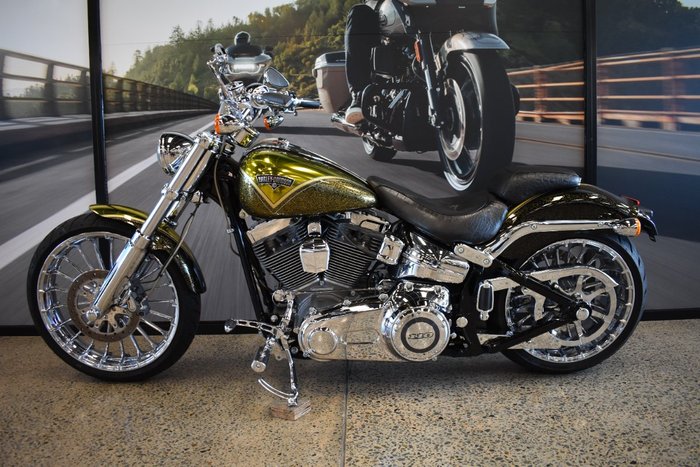 2013 HARLEY-DAVIDSON CVO BREAKOUT