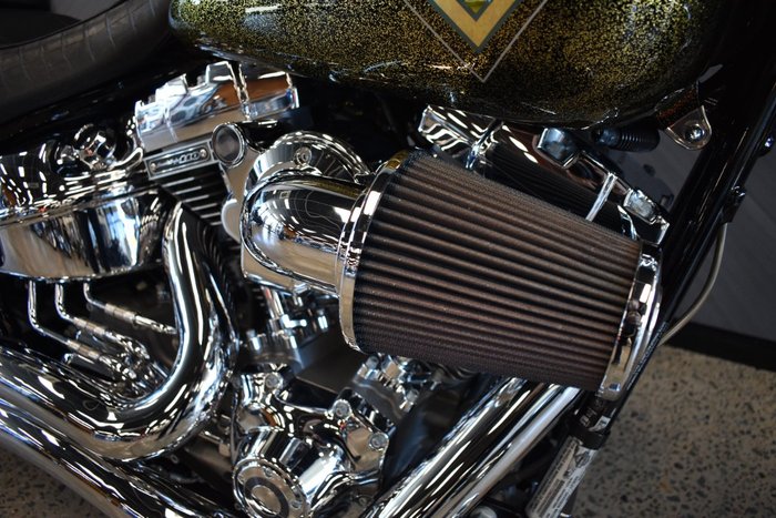 2013 HARLEY-DAVIDSON CVO BREAKOUT