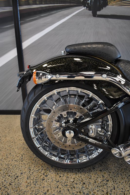 2013 HARLEY-DAVIDSON CVO BREAKOUT