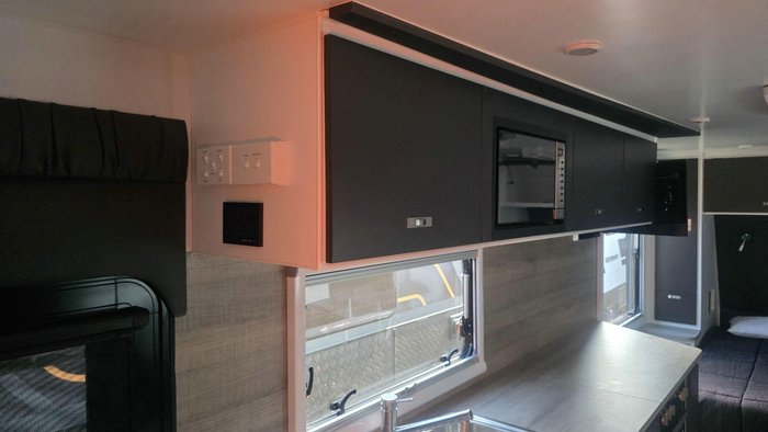 2026 Design RV Forerunner 216R 21'6