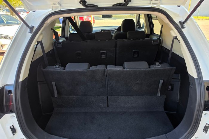 2016 Mitsubishi Outlander LS