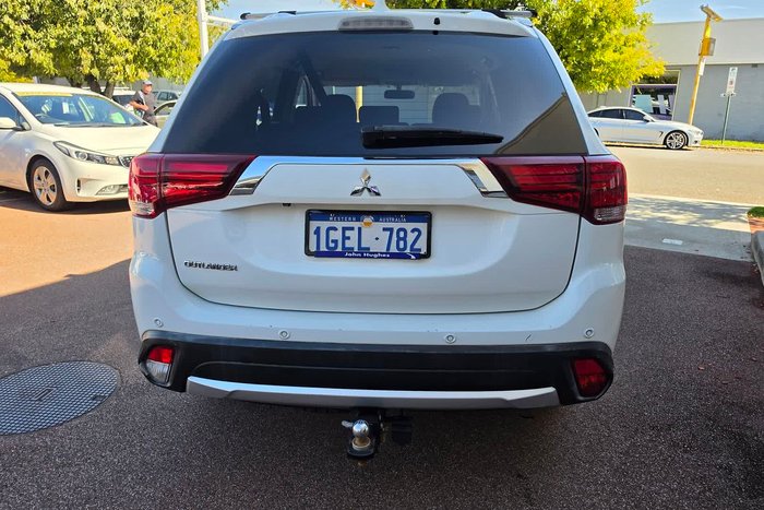 2016 Mitsubishi Outlander LS