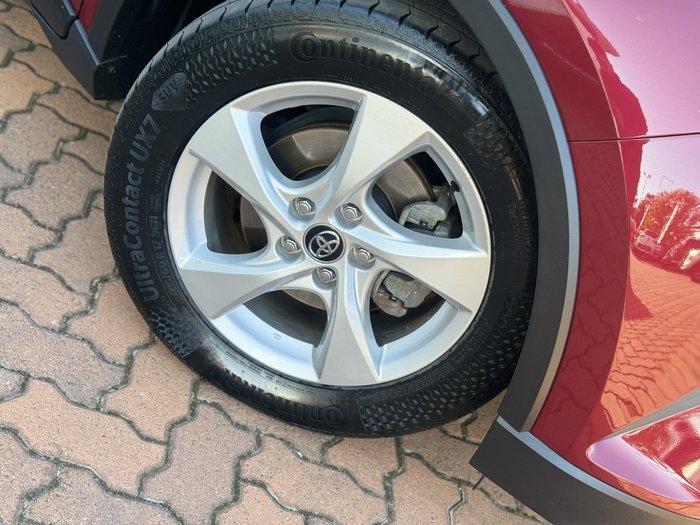 2019 Toyota C-HR (AWD)