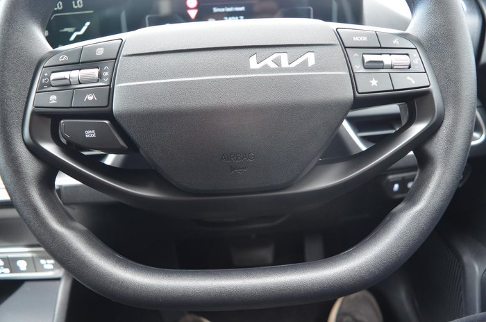 2025 Kia K4 S