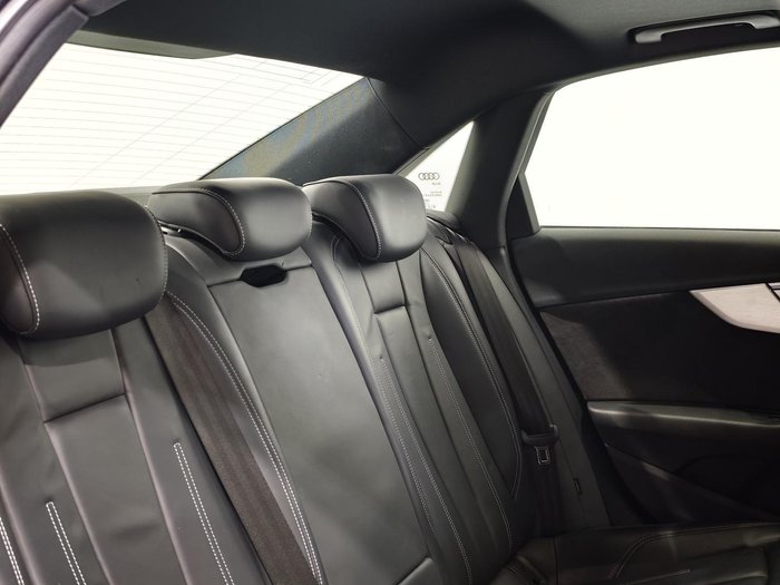 2019 Audi A4 45 TFSI S line