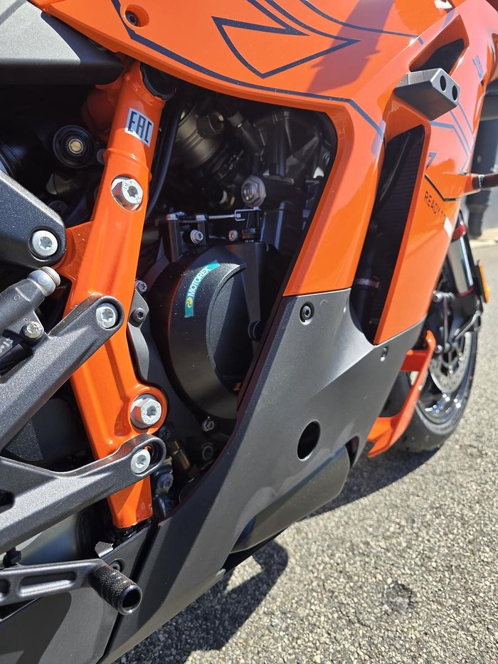 2025 KTM 990 RC R RC Orange
