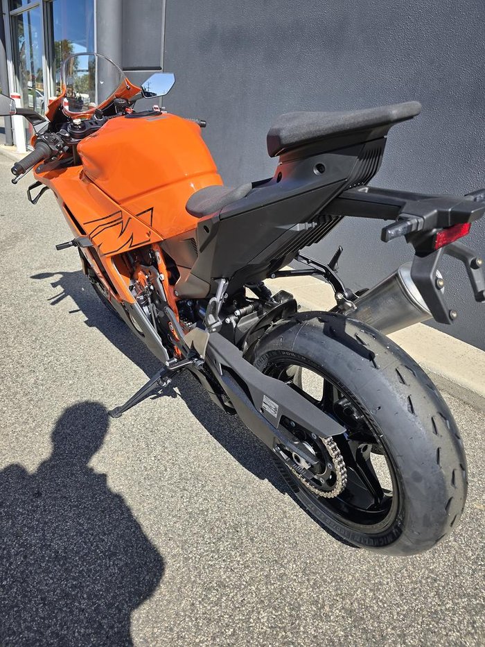 2025 KTM 990 RC R RC Orange