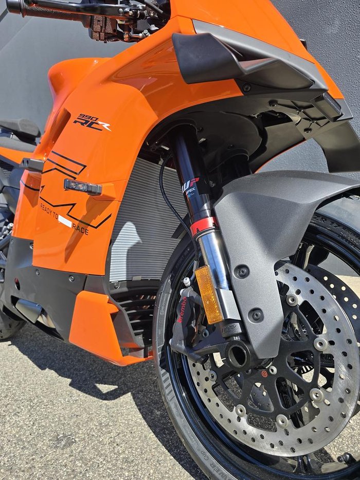 2025 KTM 990 RC R RC Orange