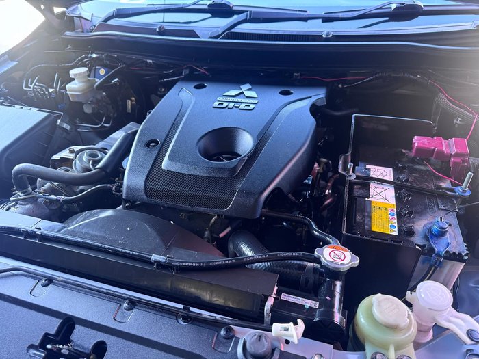 2017 Mitsubishi Triton GLX MQ MY17 4x2 Titanium