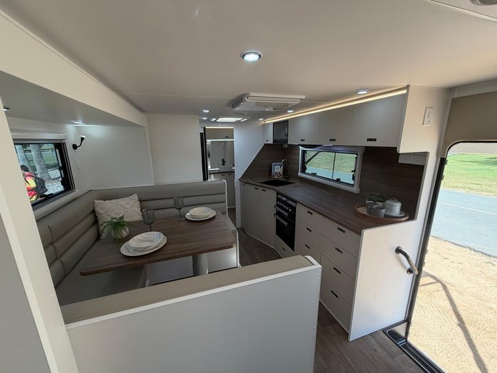 2026 ROADHOUSE CARAVANS Frontier Slide Out Off Road