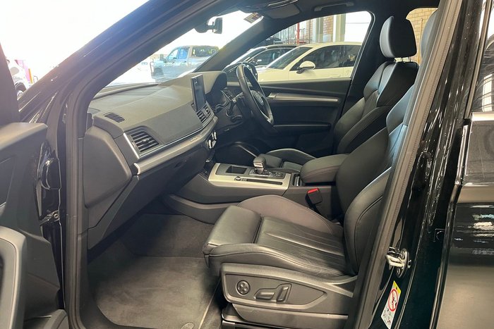 2025 Audi Q5 40 TDI Sport