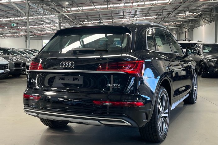2025 Audi Q5 40 TDI Sport