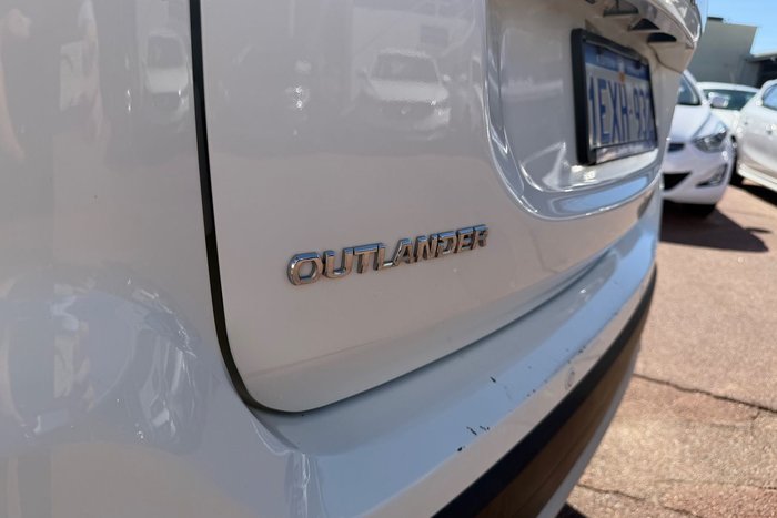 2015 Mitsubishi Outlander LS