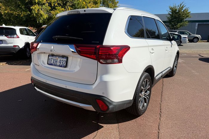 2015 Mitsubishi Outlander LS