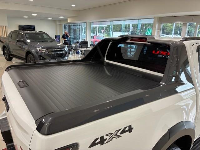 2025 Isuzu D-MAX X-TERRAIN