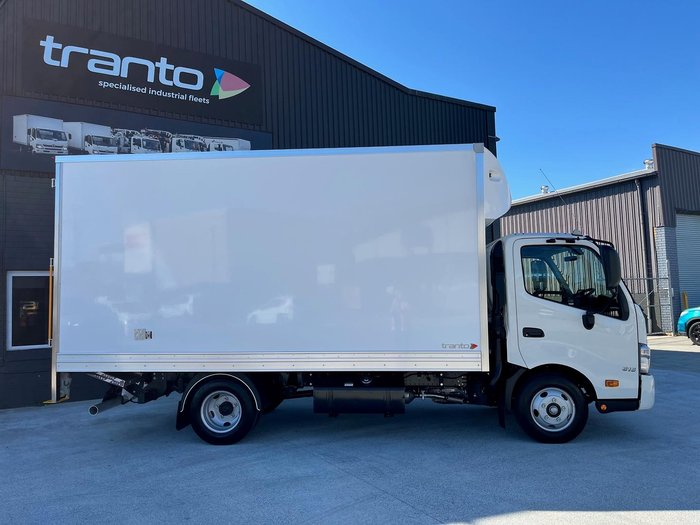 2025 Hino 300 Series 616 White
