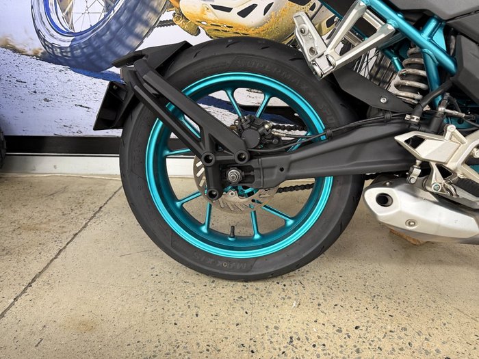 2021 CFMOTO 250 NK SILVER