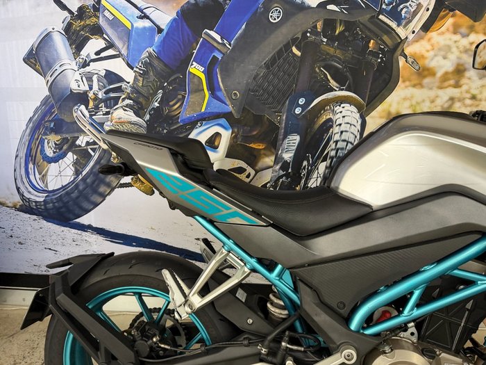 2021 CFMOTO 250 NK SILVER