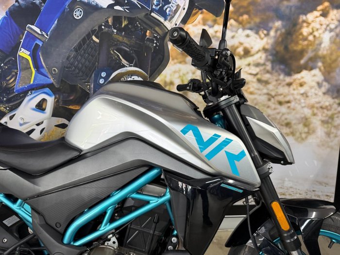 2021 CFMOTO 250 NK SILVER