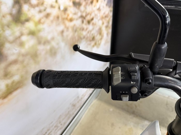 2021 CFMOTO 250 NK SILVER