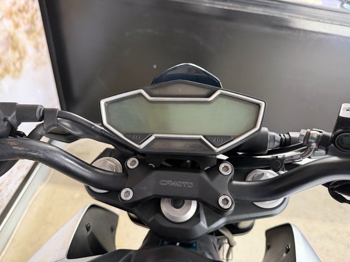 2021 CFMOTO 250 NK SILVER