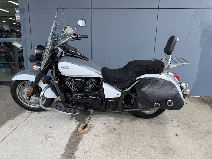2021 Kawasaki VULCAN 900 (VN900) CLASSIC WHITE