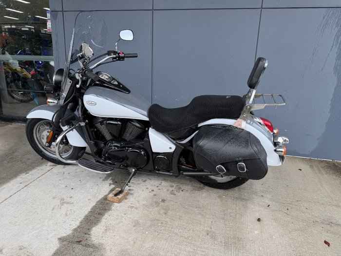 2021 Kawasaki VULCAN 900 (VN900) CLASSIC WHITE