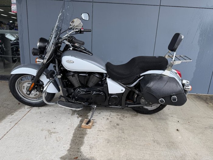 2021 Kawasaki VULCAN 900 (VN900) CLASSIC WHITE
