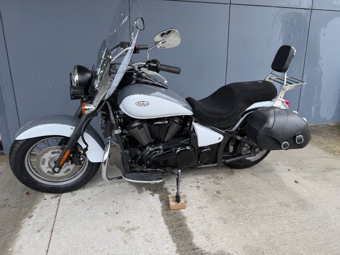 2021 Kawasaki VULCAN 900 (VN900) CLASSIC WHITE