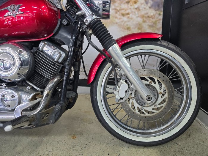 2007 Yamaha XVS650 V-STAR CUSTOM RED
