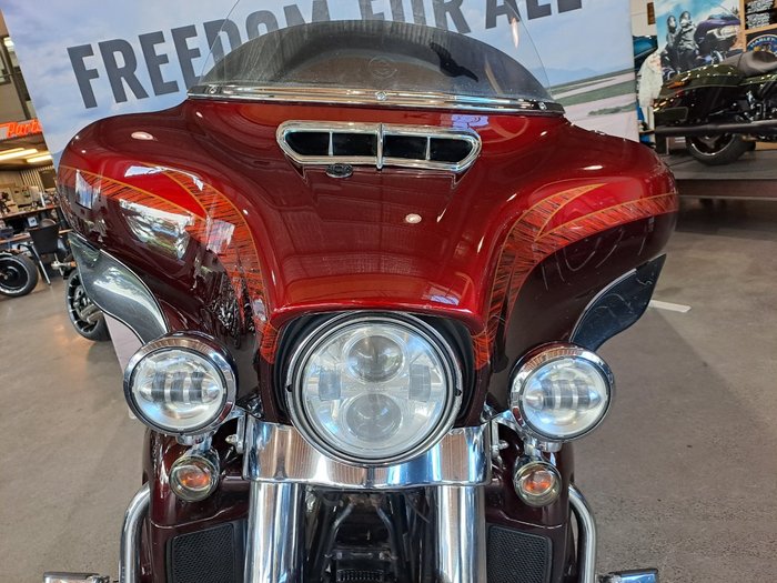 2014 HARLEY-DAVIDSON 2014 HARLEY DAVIDSON 1800CC FLHTKSE CVO ULTRA LTD