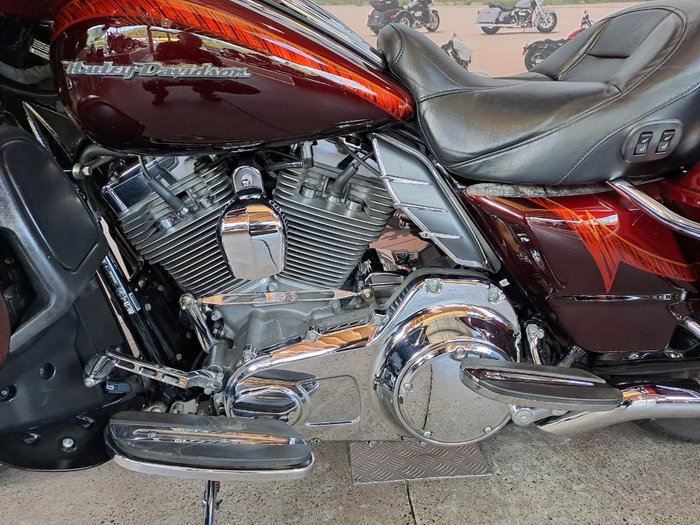 2014 HARLEY-DAVIDSON 2014 HARLEY DAVIDSON 1800CC FLHTKSE CVO ULTRA LTD