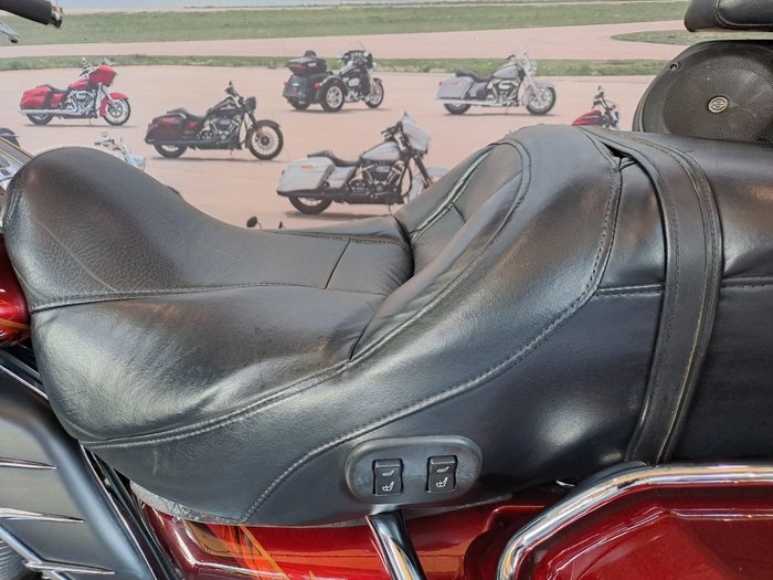 2014 HARLEY-DAVIDSON 2014 HARLEY DAVIDSON 1800CC FLHTKSE CVO ULTRA LTD