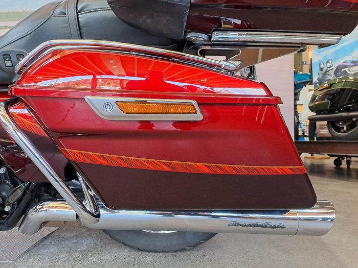 2014 HARLEY-DAVIDSON 2014 HARLEY DAVIDSON 1800CC FLHTKSE CVO ULTRA LTD