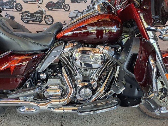 2014 HARLEY-DAVIDSON 2014 HARLEY DAVIDSON 1800CC FLHTKSE CVO ULTRA LTD