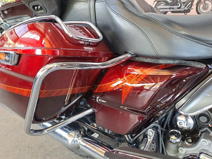 2014 HARLEY-DAVIDSON 2014 HARLEY DAVIDSON 1800CC FLHTKSE CVO ULTRA LTD