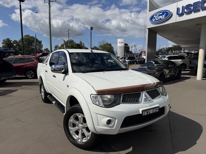 2014 Mitsubishi Triton