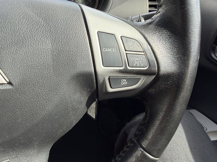 2014 Mitsubishi Triton