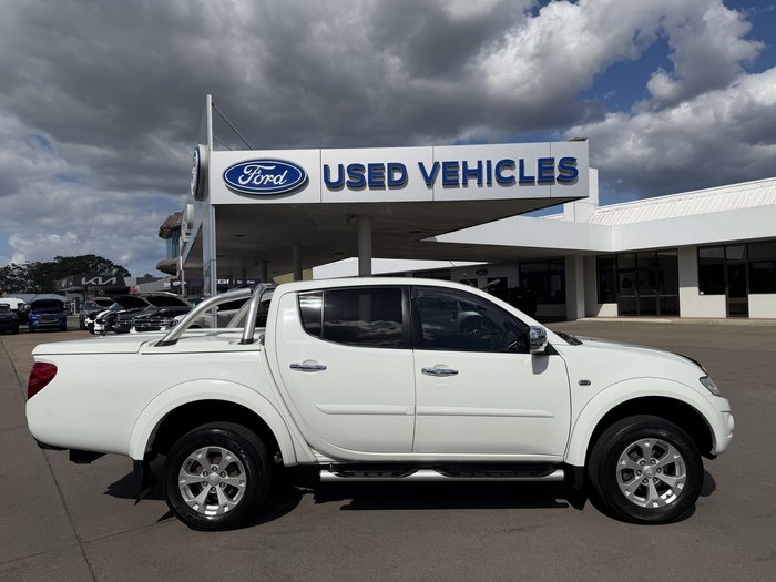 2014 Mitsubishi Triton