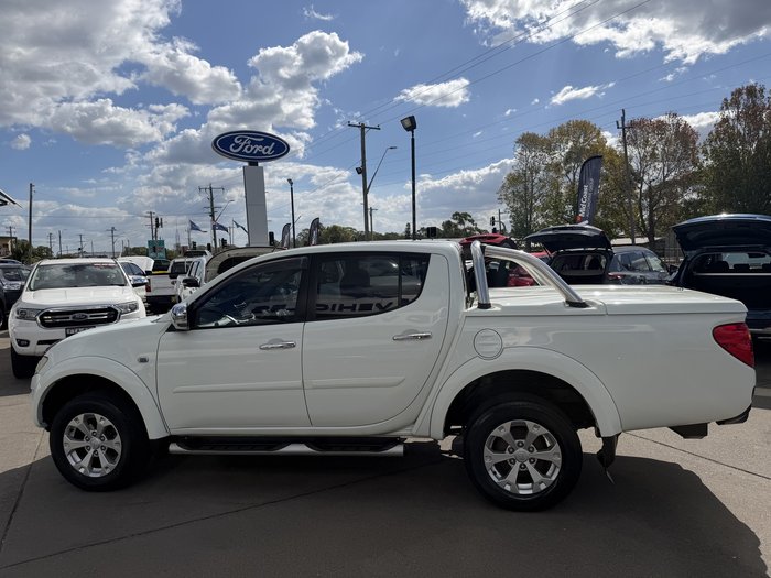 2014 Mitsubishi Triton