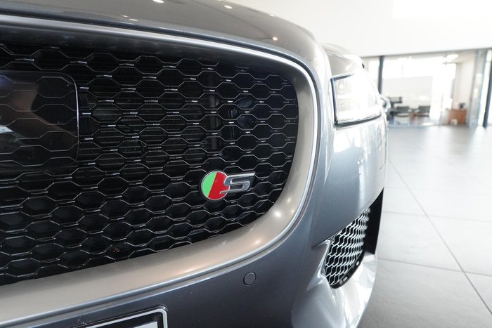 2017 Jaguar XF 30d S